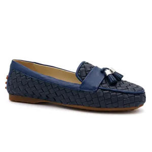 AMALFI by Rangoni Danila Tassel Driving Loafer
