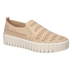 Easy Street Peppy Slip-On Platform Sneaker