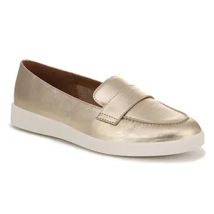Naturalizer Karis Loafer