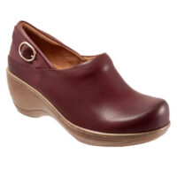 SoftWalk Minna Clog