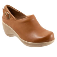 SoftWalk Minna Clog