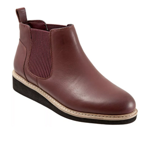 SoftWalk Wildwood Chelsea Boot