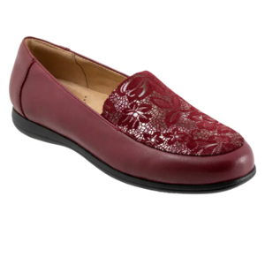 Trotters Deanna Loafer