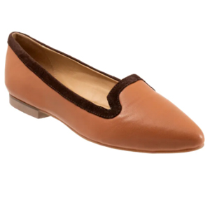 Trotters Hannah Pointed Toe Flat