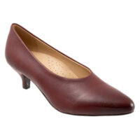 Trotters Kimber Kitten Heel Pump
